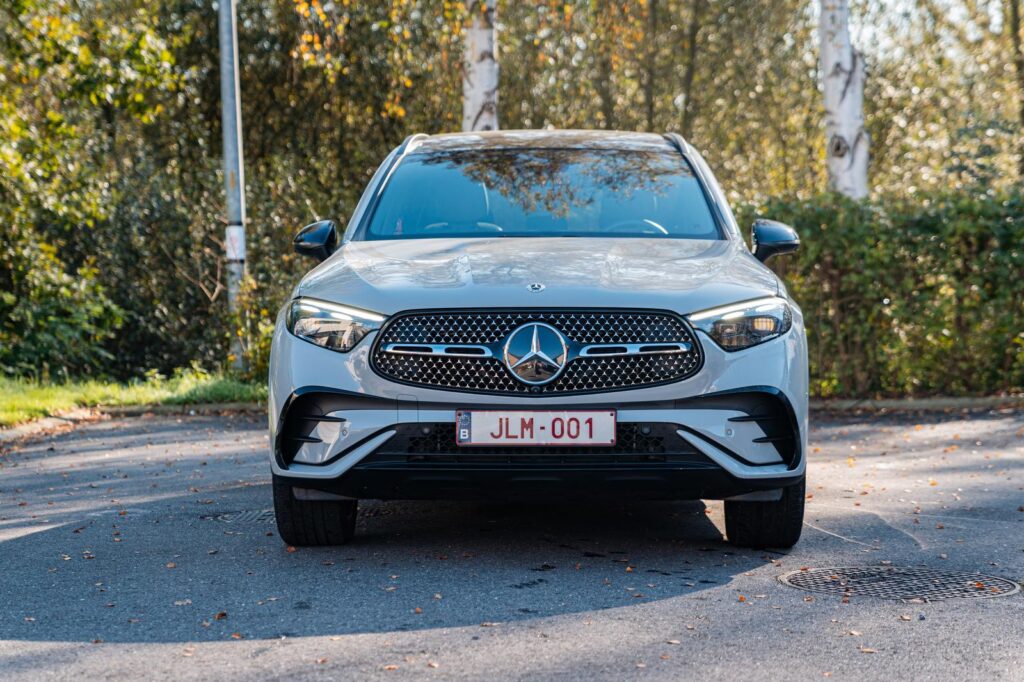 Mercedes GLC 200 van JLM Rental in Zemst, van voor